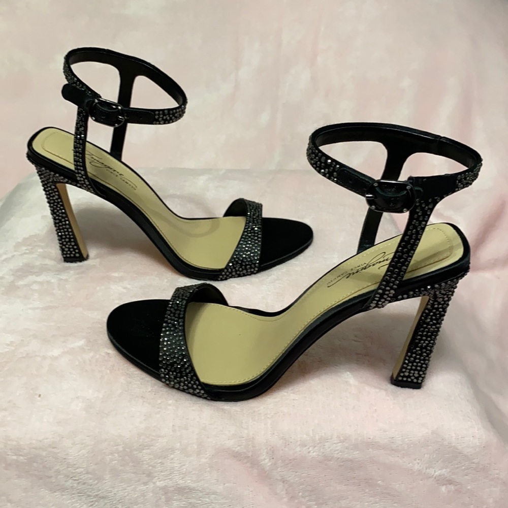 GLAMOROUS CRYSTAL EMBELLISHED HEELS